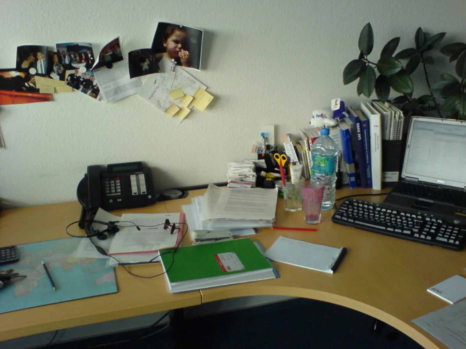 Schreibtisch